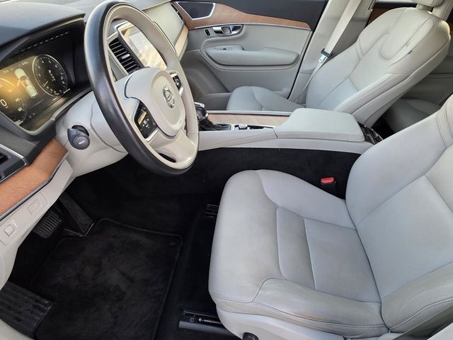 2021 Volvo XC90 T6 AWD Momentum 6P - 23007984 - 5
