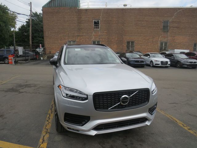 2021 Volvo XC90 T6 AWD Momentum 7P - 23070019 - 1