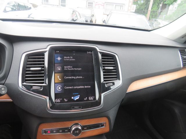 2021 Volvo XC90 T6 AWD Momentum 7P - 23070019 - 8