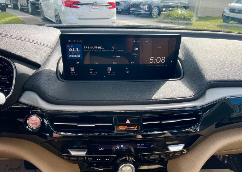 2022 Acura MDX photo 15
