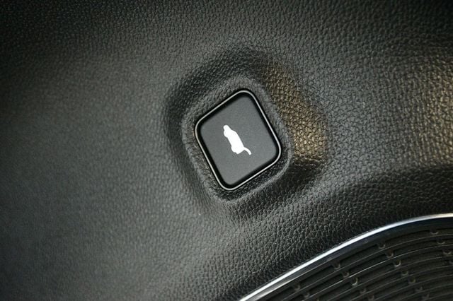 2022 Acura MDX Type S SH-AWD - 22931397 - 70