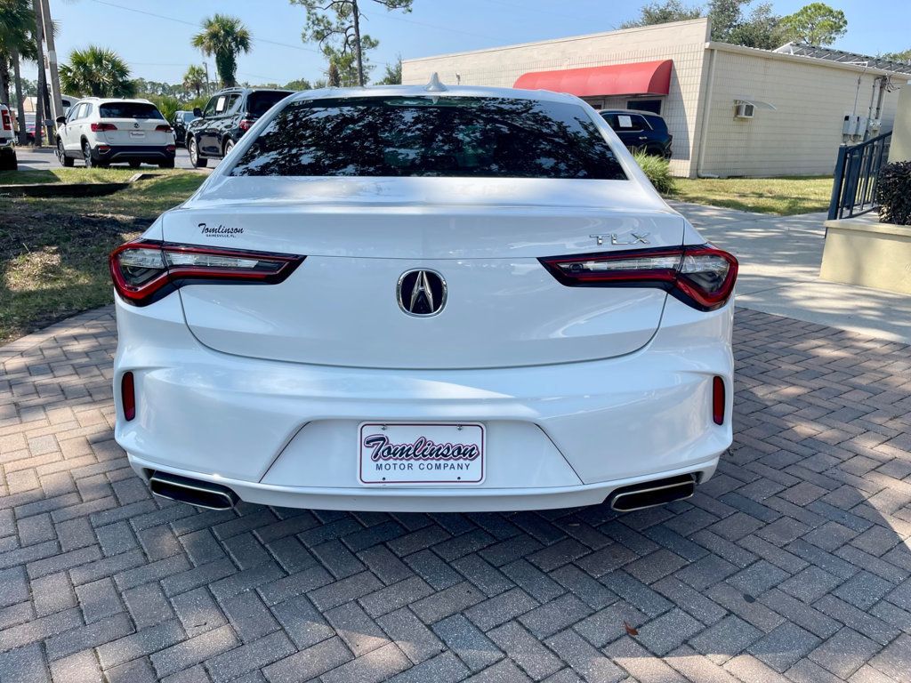 2022 Acura TLX photo 4