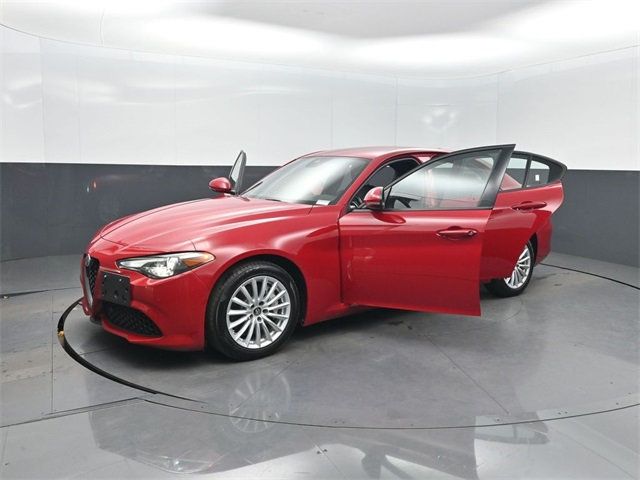 2022 Alfa Romeo Giulia AWD - 22960261 - 38