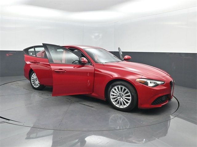2022 Alfa Romeo Giulia AWD - 22960261 - 40
