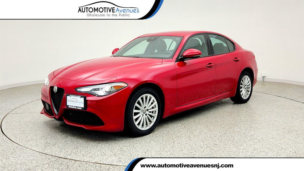 2022 Alfa Romeo Giulia AWD - 23036202 | Video 1