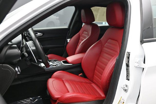 2022 Alfa Romeo Giulia