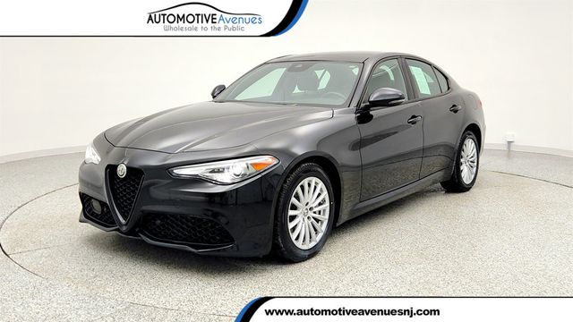 2022 Alfa Romeo Giulia Sprint AWD with Dual-Pane Sunroof - 22978255 - 0