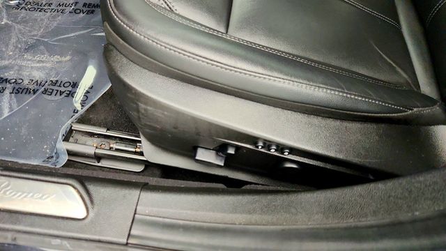 2022 Alfa Romeo Giulia Sprint AWD with Dual-Pane Sunroof - 22978255 - 11