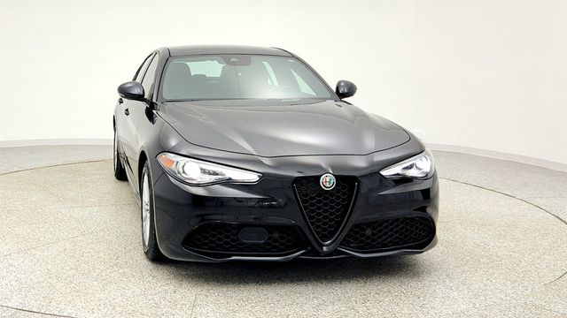 2022 Alfa Romeo Giulia Sprint AWD with Dual-Pane Sunroof - 22978255 - 1