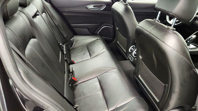 2022 Alfa Romeo Giulia Sprint AWD with Dual-Pane Sunroof - 22978255 - 23