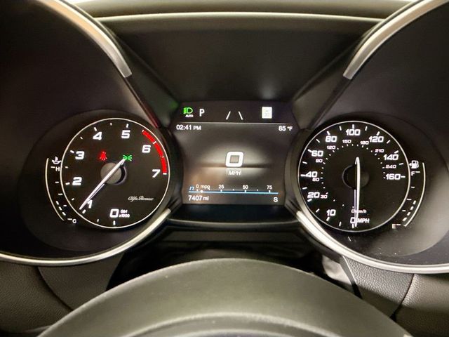 2022 Alfa Romeo Giulia Ti - 23040421 - 10