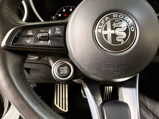 2022 Alfa Romeo Giulia Ti - 23040421 - 22