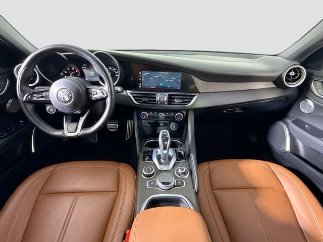 2022 Alfa Romeo Giulia Ti - 23040421 - 8