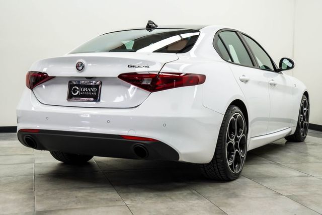 2022 Alfa Romeo Giulia Ti - 23042652 - 11