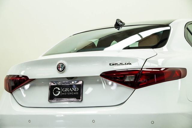 2022 Alfa Romeo Giulia Ti - 23042652 - 12