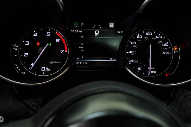 2022 Alfa Romeo Giulia Ti - 23042652 - 35