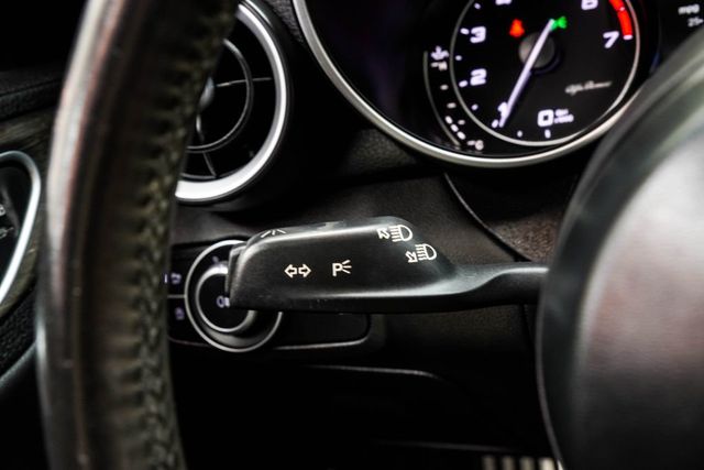 2022 Alfa Romeo Giulia Ti - 23042652 - 39