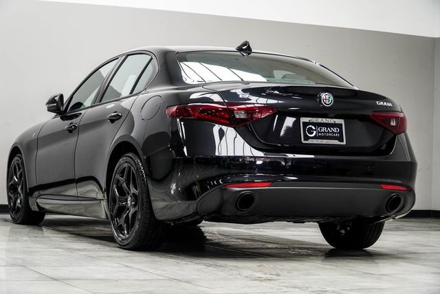 2022 Alfa Romeo Giulia Ti - 22977867 - 9