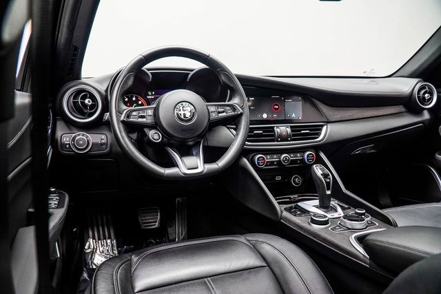 2022 Alfa Romeo Giulia Ti - 22977867 - 13