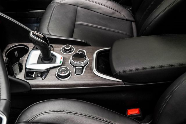 2022 Alfa Romeo Giulia Ti - 22977867 - 17