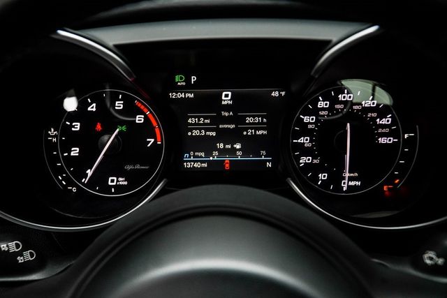 2022 Alfa Romeo Giulia Ti - 22977867 - 28