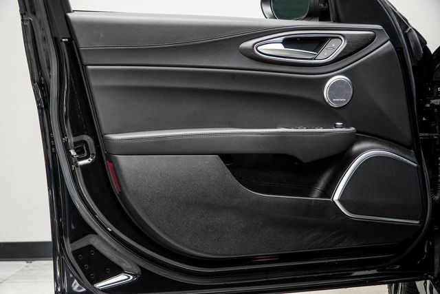 2022 Alfa Romeo Giulia Ti - 22977867 - 29