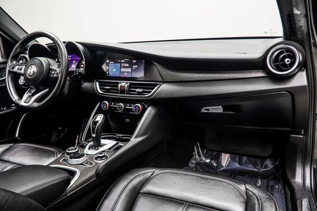 2022 Alfa Romeo Giulia Ti - 22953555 - 15