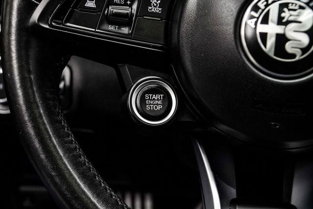 2022 Alfa Romeo Giulia Ti - 22953555 - 26