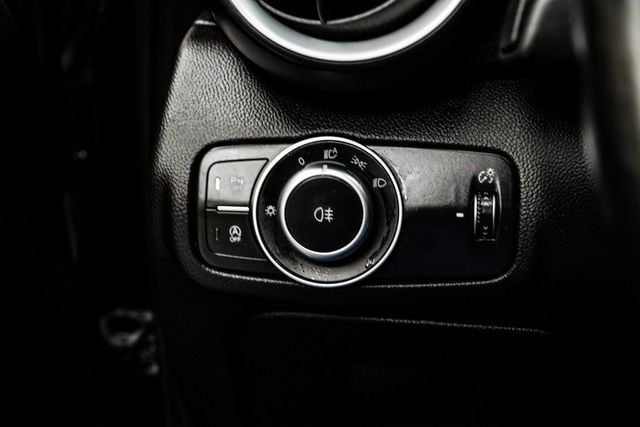 2022 Alfa Romeo Giulia Ti - 22953555 - 27