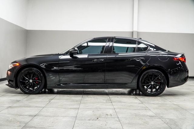 2022 Alfa Romeo Giulia Ti - 22953555 - 8