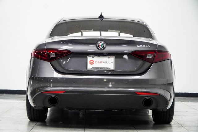 2022 Alfa Romeo Giulia Ti - 23040649 - 13