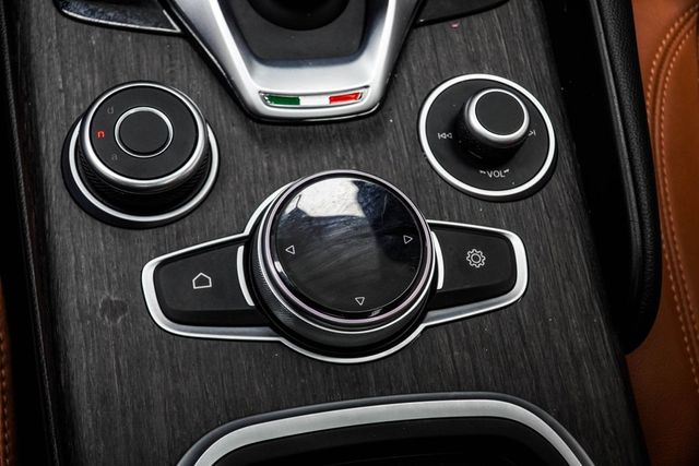 2022 Alfa Romeo Giulia Ti - 23040649 - 22