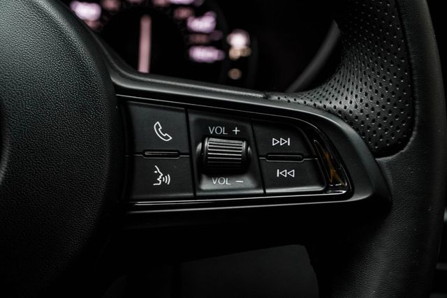 2022 Alfa Romeo Giulia Ti - 23040649 - 33