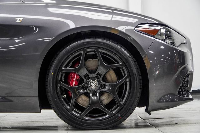 2022 Alfa Romeo Giulia Ti - 23040649 - 7