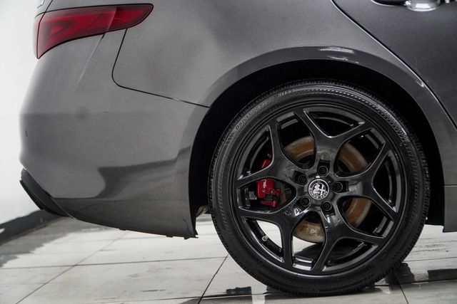 2022 Alfa Romeo Giulia Ti - 23040649 - 8