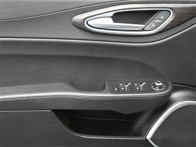 2022 Alfa Romeo Giulia Ti - 22953721 - 10