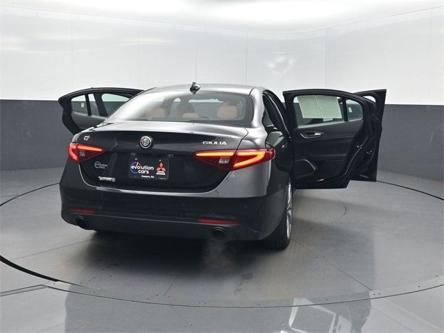 2022 Alfa Romeo Giulia Ti - 22953721 - 37