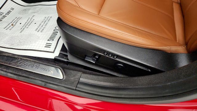 2022 Alfa Romeo Giulia Ti AWD - 22944168 - 11