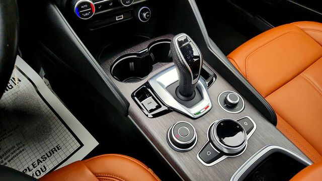2022 Alfa Romeo Giulia Ti AWD - 22971170 - 16