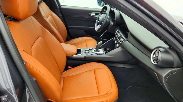 2022 Alfa Romeo Giulia Ti AWD - 22971170 - 24
