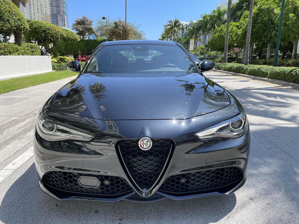 2022 Alfa Romeo Giulia Ti Sedan 4D - 22110931 - 2