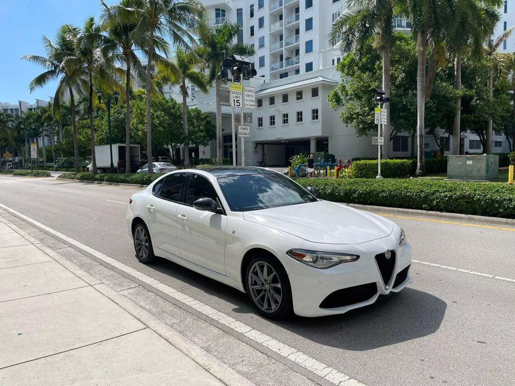 2022 Alfa Romeo Giulia Ti Sedan 4D - 22473227 - 0