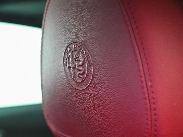 2022 Alfa Romeo Giulia Veloce - 22967684 - 31