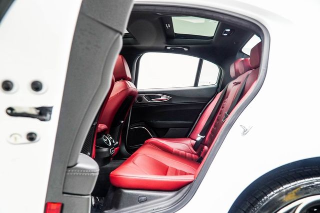 2022 Alfa Romeo Giulia Veloce - 22940054 - 35