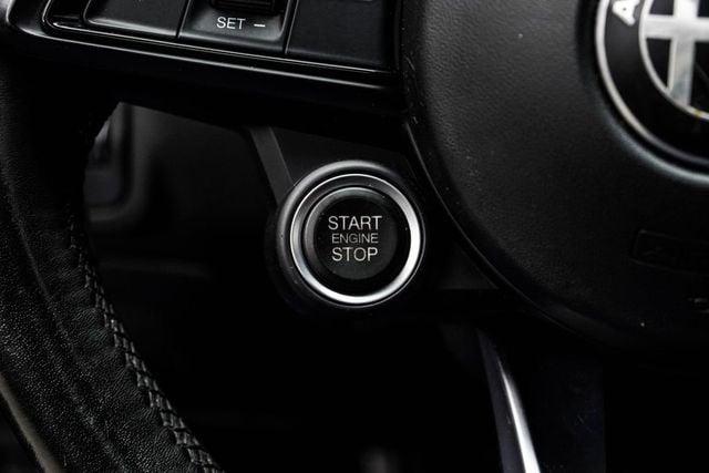 2022 Alfa Romeo Giulia Veloce - 23016408 - 36