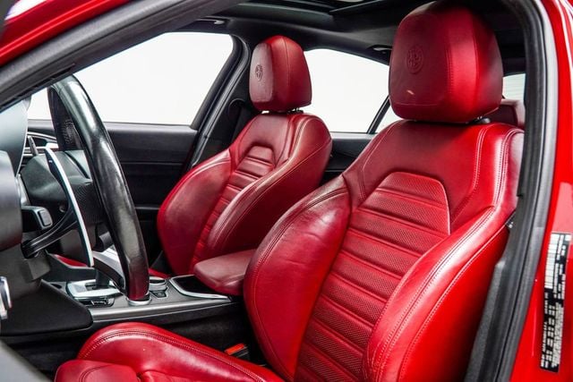 2022 Alfa Romeo Giulia Veloce - 23016408 - 42