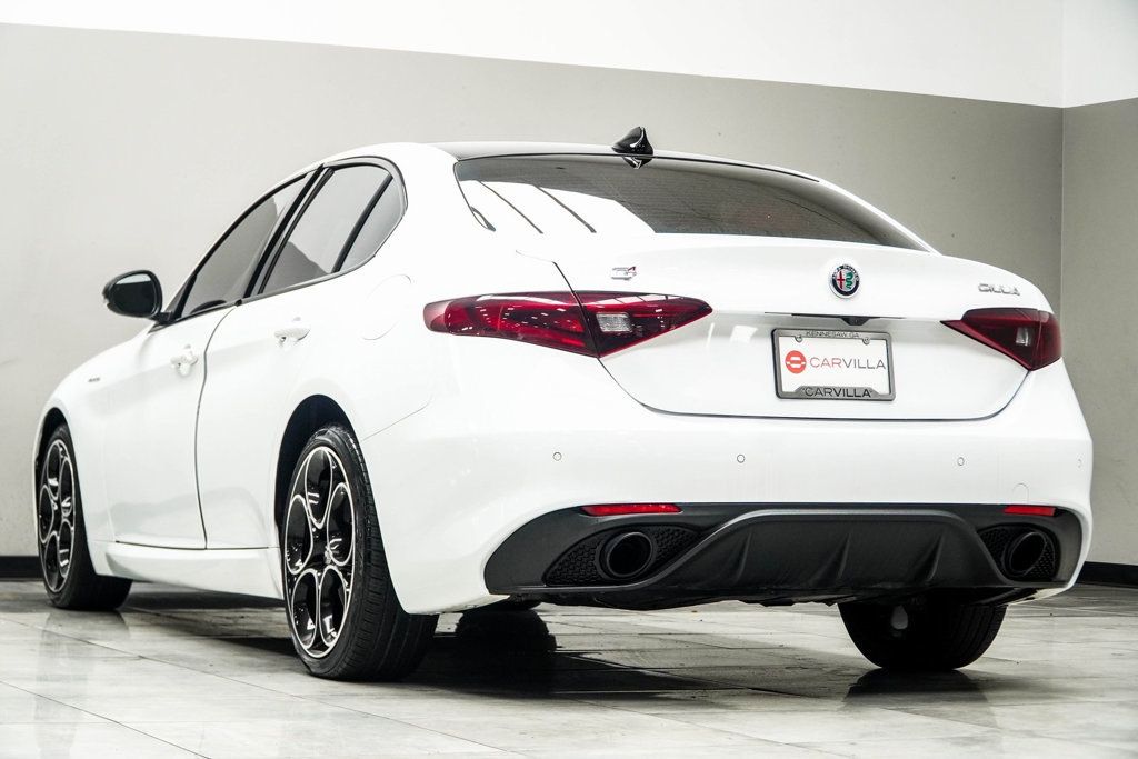 2022 Alfa Romeo Giulia Ti - VELOCE photo 11