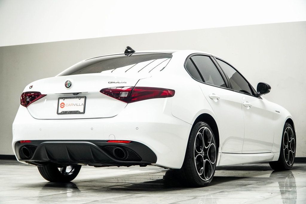 2022 Alfa Romeo Giulia Ti - VELOCE photo 13
