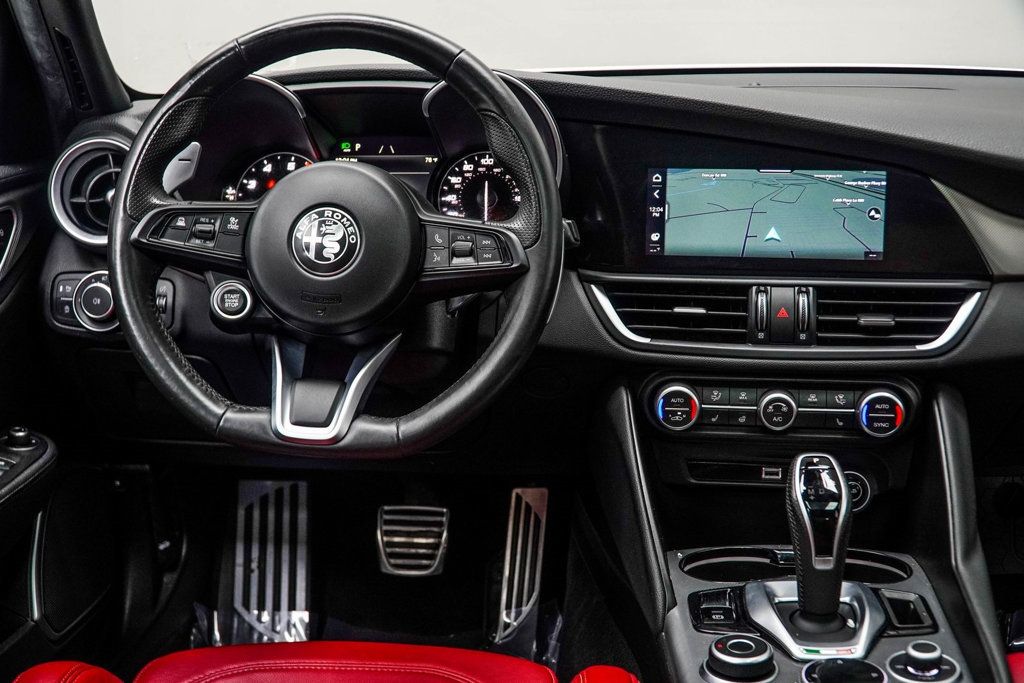 2022 Alfa Romeo Giulia Ti - VELOCE photo 17