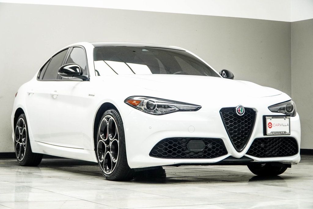 2022 Alfa Romeo Giulia Ti - VELOCE photo 4